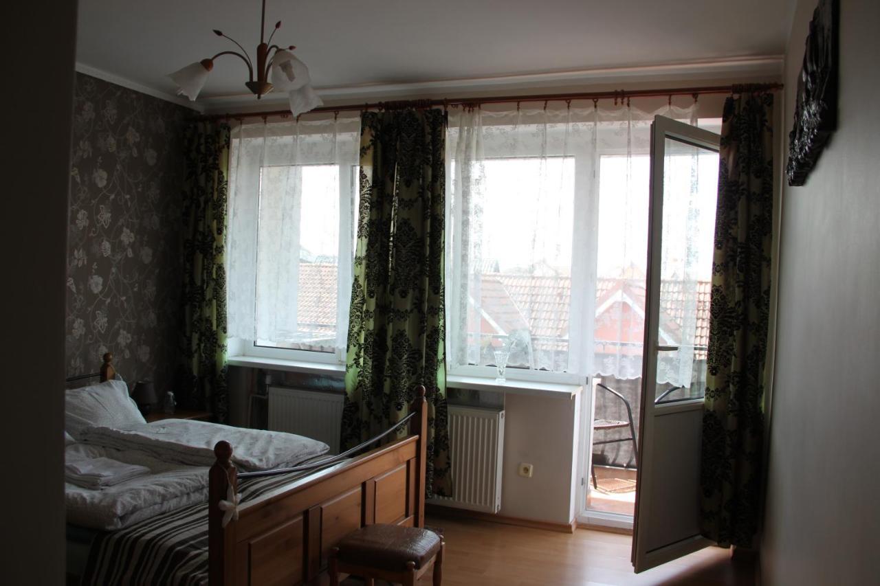Apartamenty Eka Dom Goscinny 350M Do Plazy Реваль Экстерьер фото
